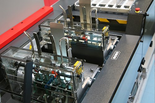 Máy xếp phong thư Kern 1600 